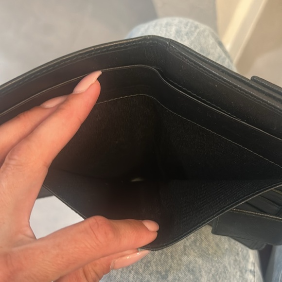 CH Carolina Herrera Wallet - Picture 10 of 14